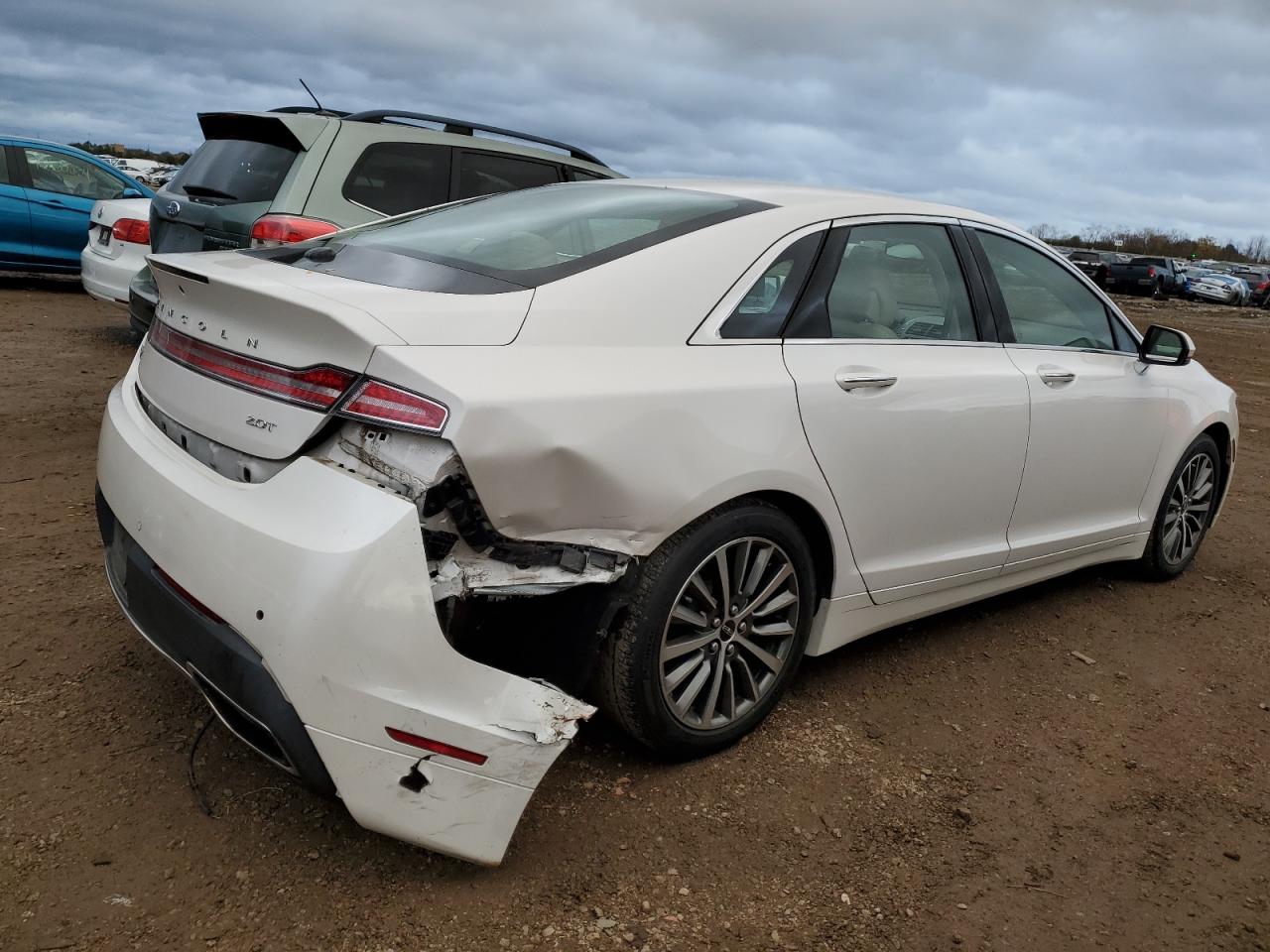 VIN 3LN6L5A95KR609160 2019 LINCOLN MKZ no.3