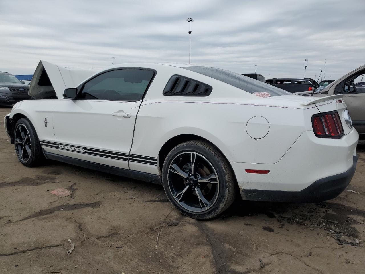 2010 Ford Mustang - Image 2