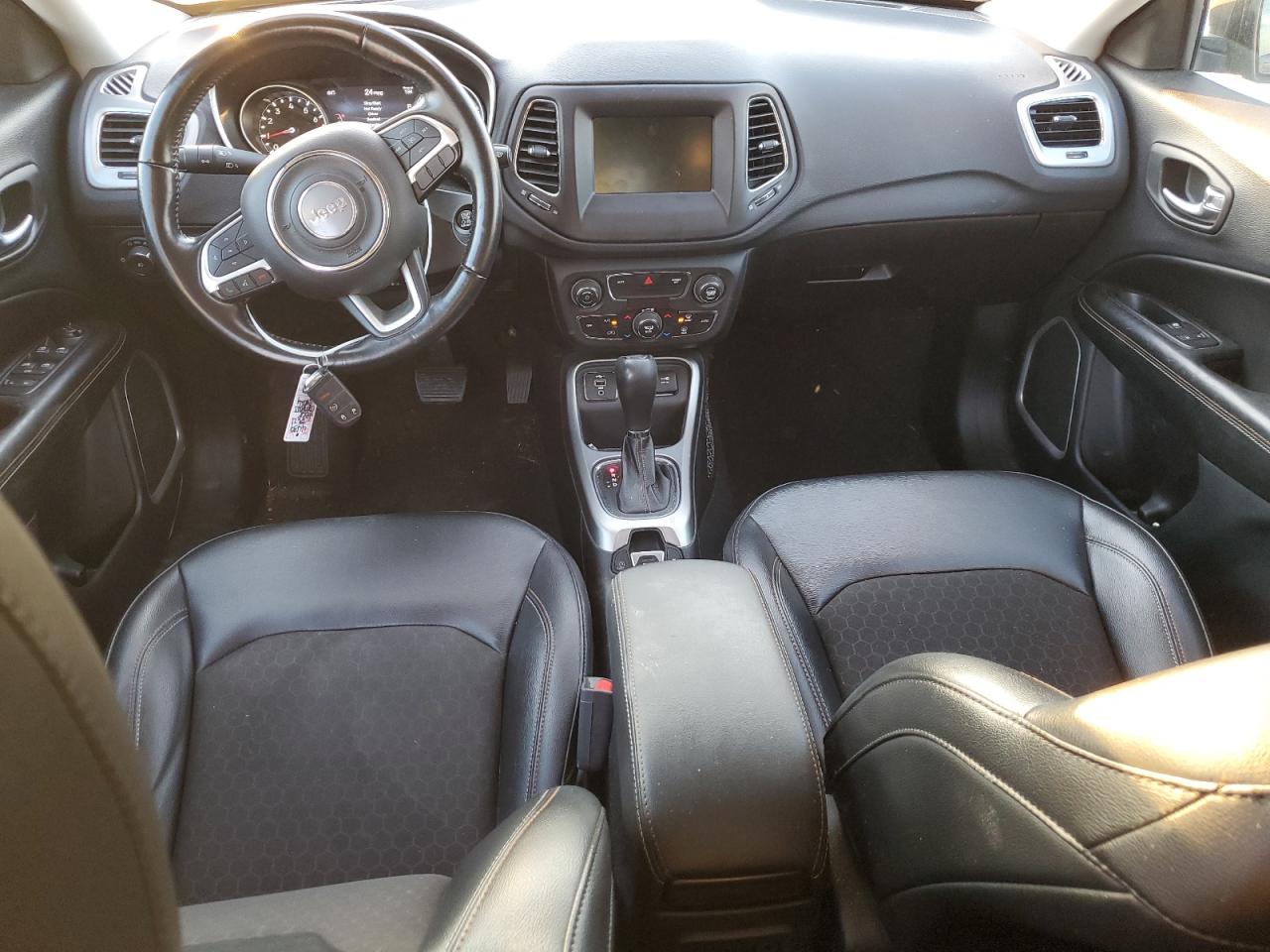 2021 Jeep Compass - Image 8