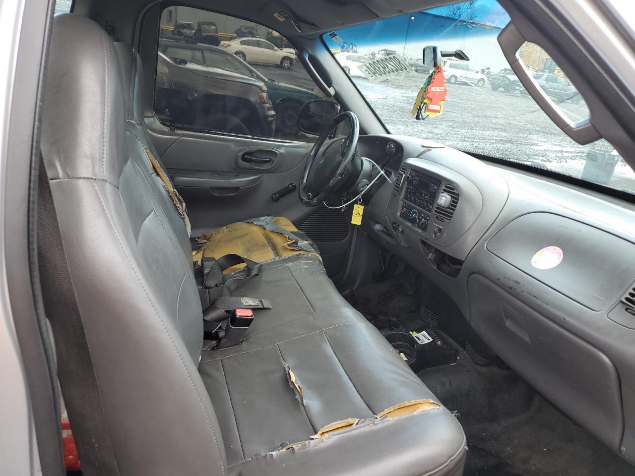 2003 Ford F-150 - Image 10