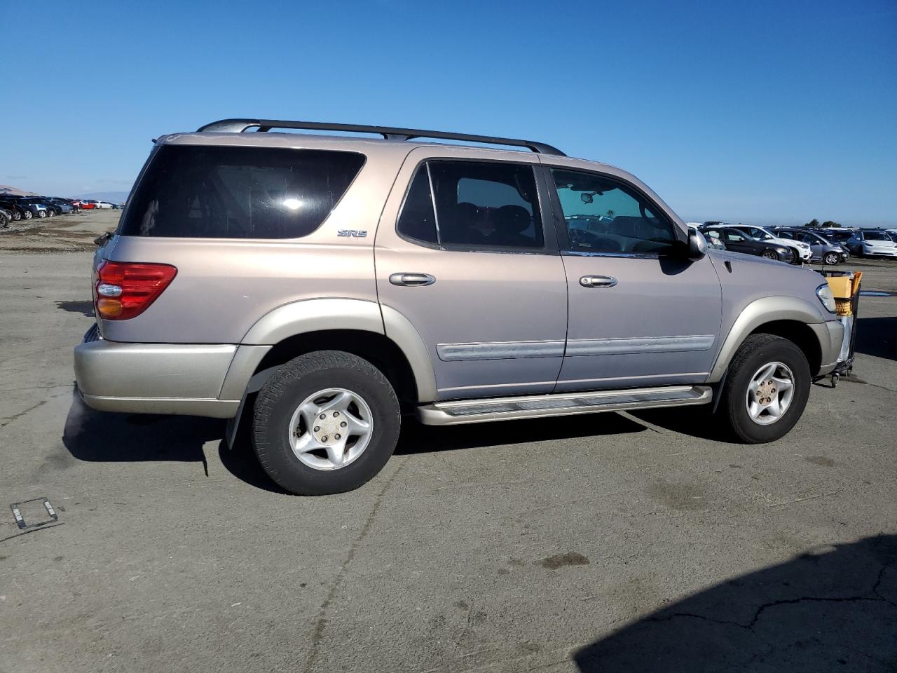 2001 Toyota Sequoia - Image 3