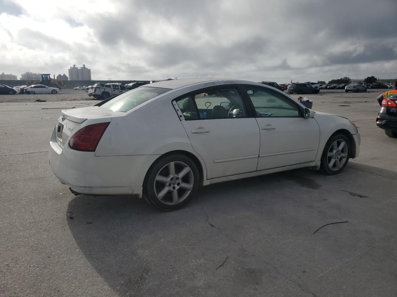 2004 Nissan Maxima - Image 3