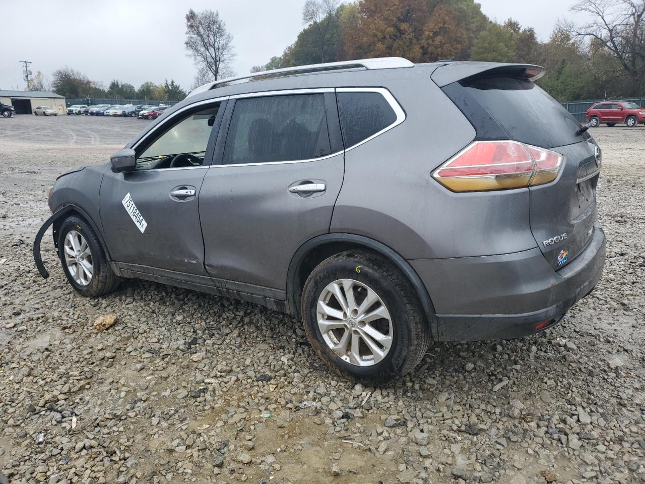 2016 Nissan Rogue - Image 2