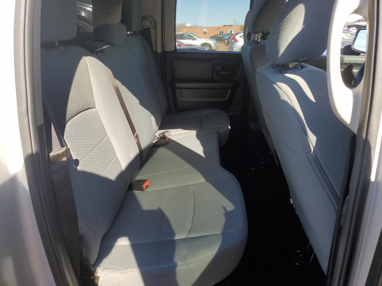 2014 RAM 1500 - Image 10