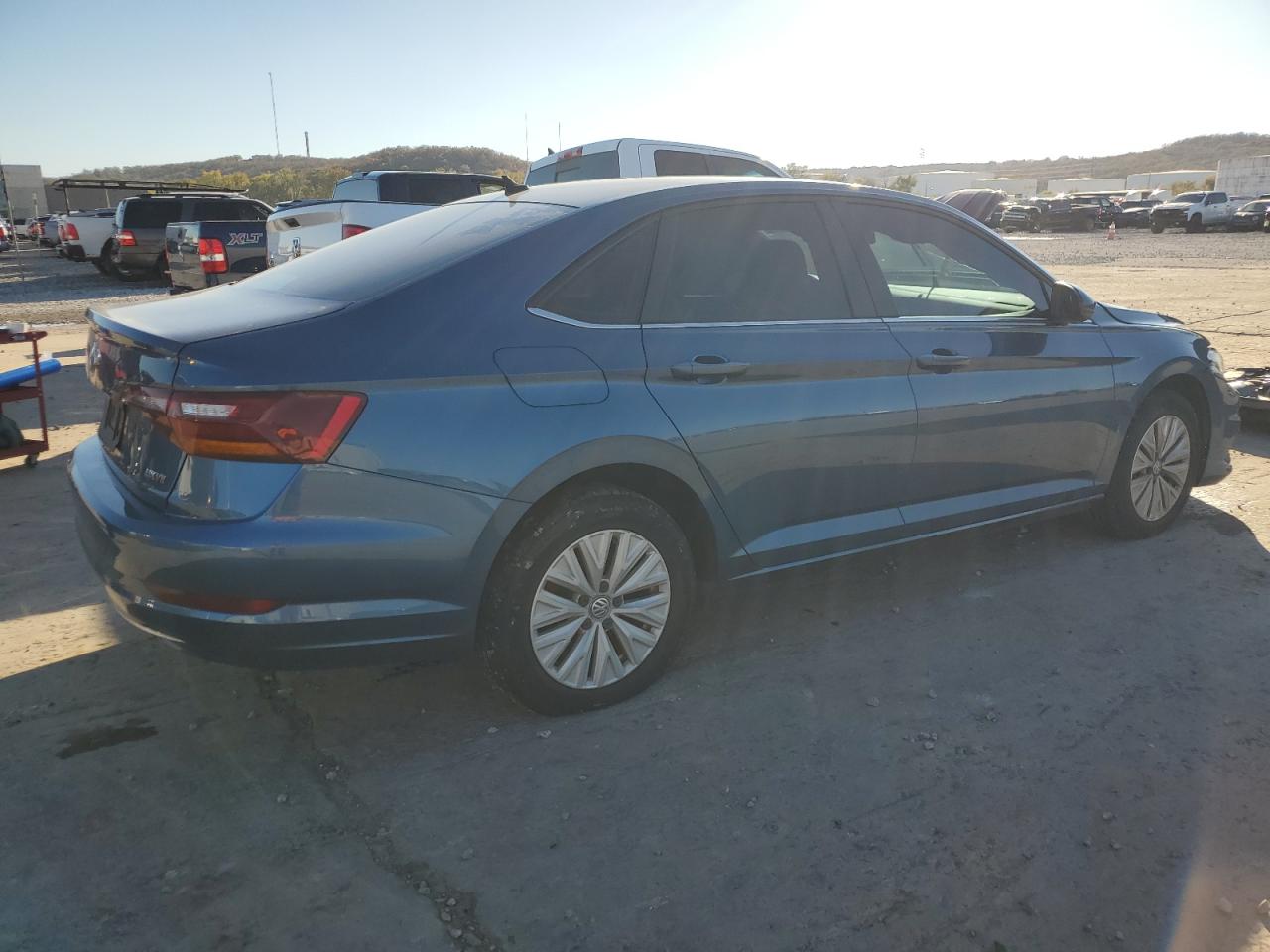 VIN 3VWCB7BU3KM240236 2019 VOLKSWAGEN JETTA no.3