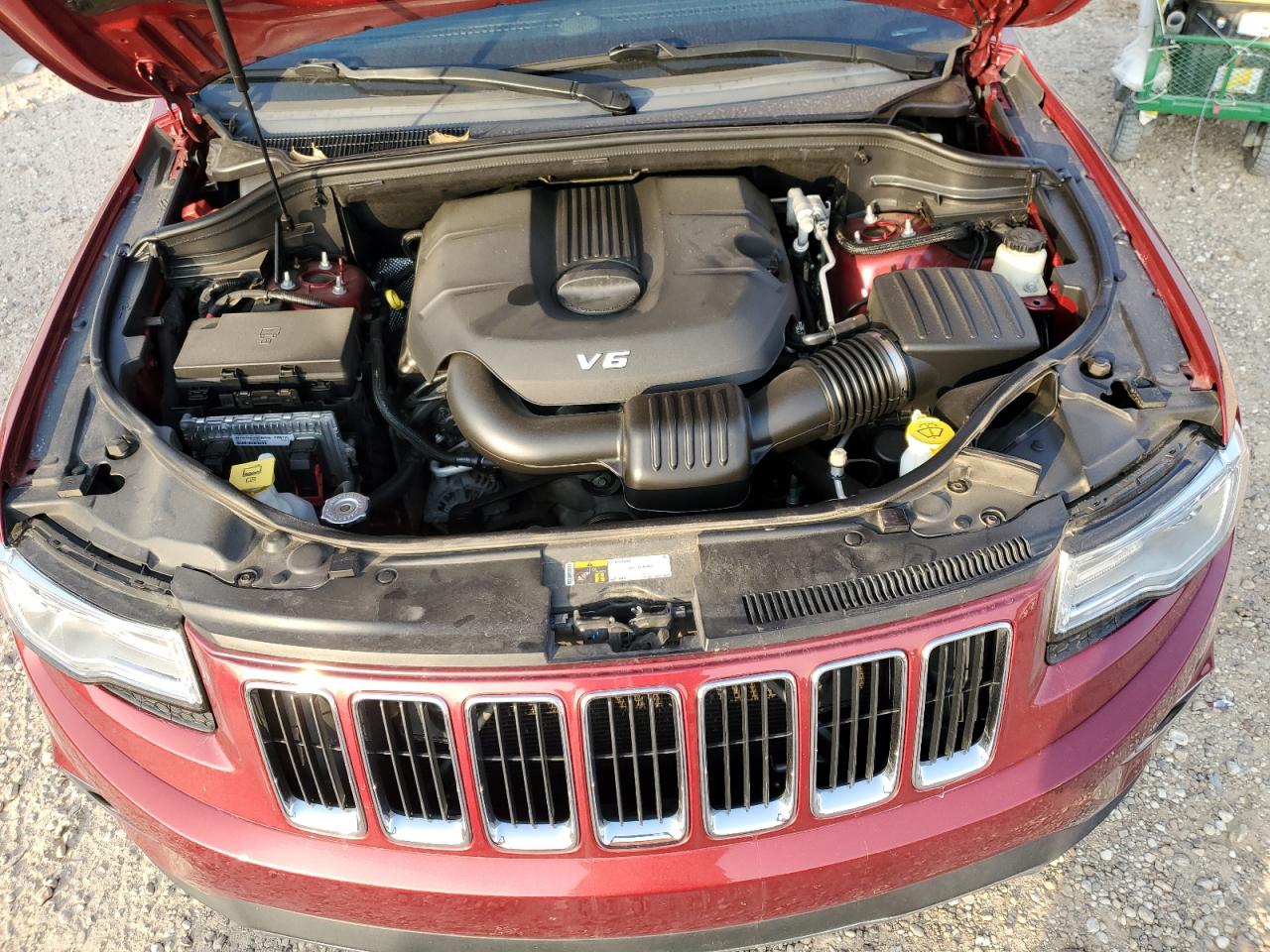 2015 Jeep Grand Cherokee - Image 12