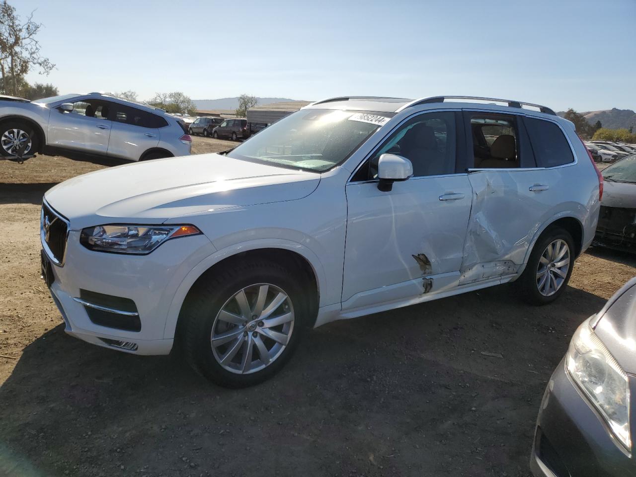 VIN YV4A22PK0G1037682 2016 VOLVO XC90 no.1