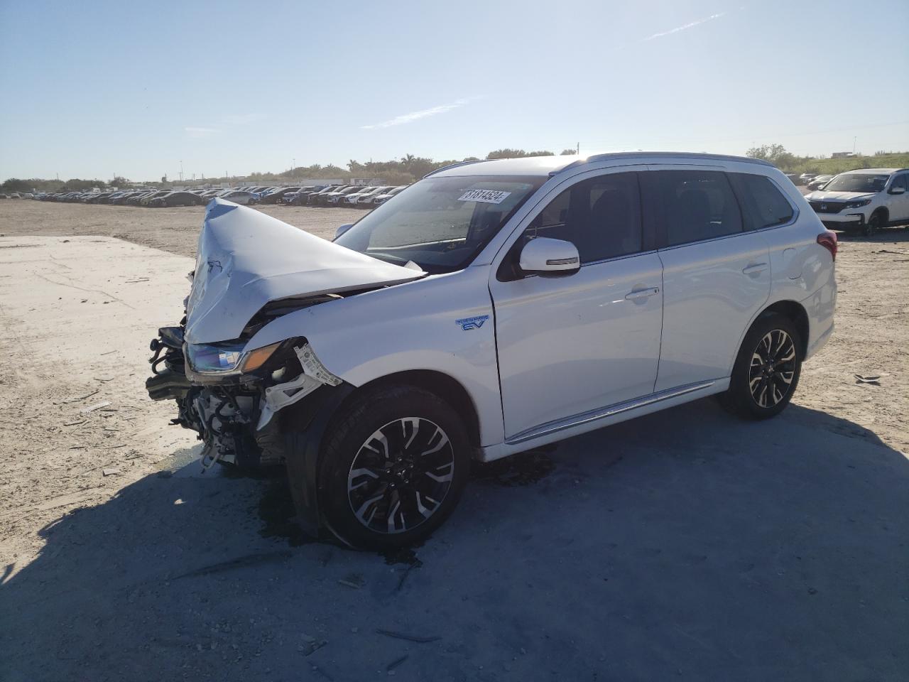 2018 Mitsubishi Outlander - Image 1