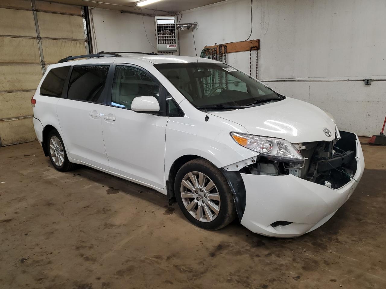 2014 Toyota Sienna Le VIN: 5TDJK3DC9ES074297 Lot: 80859924