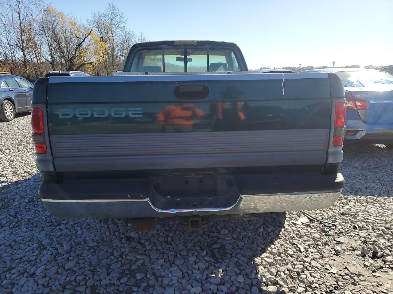 1995 Dodge Ram 1500 VIN: 1B7HC16Z1SS340917 Lot: 81422944