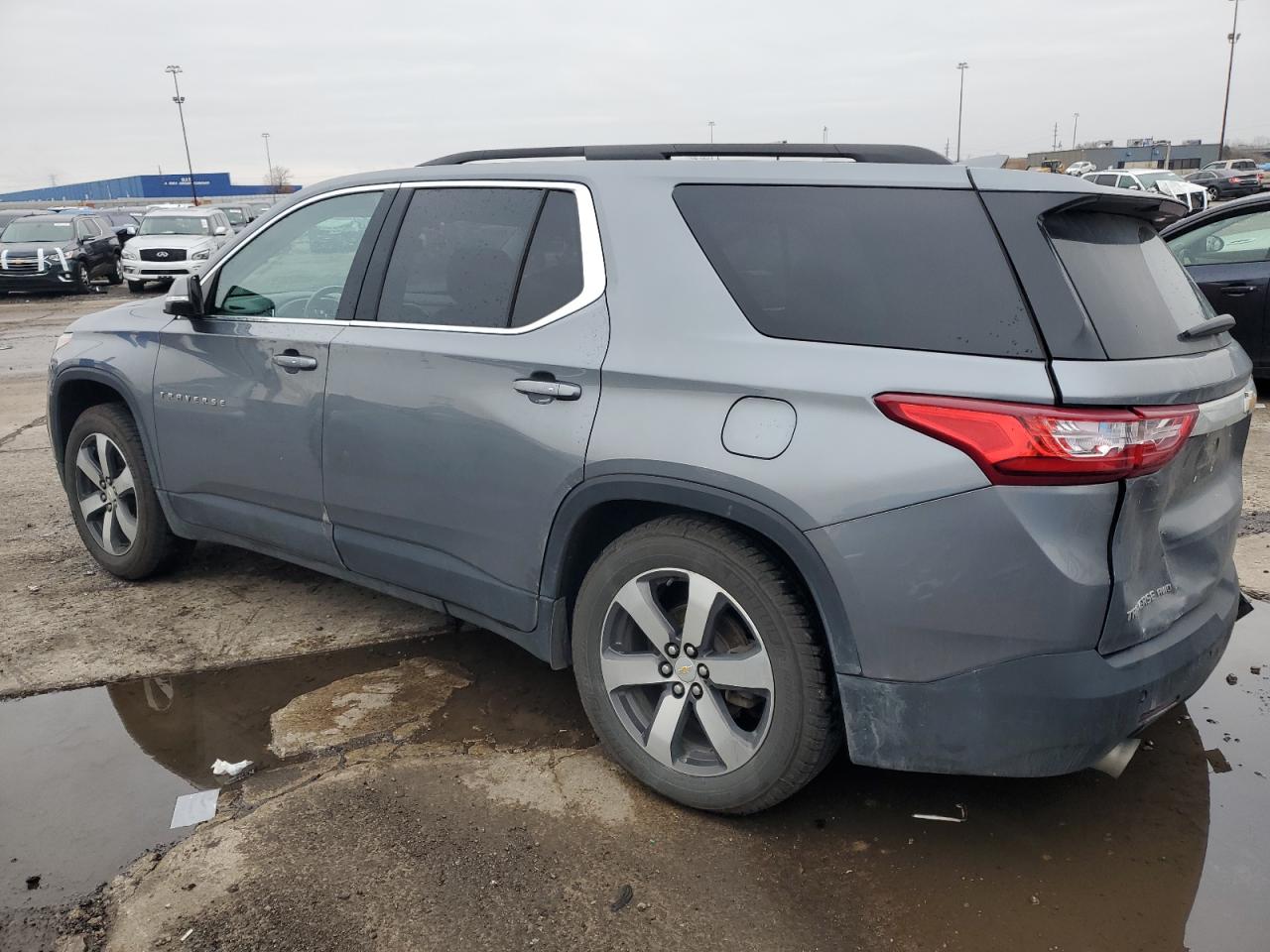 2021 Chevrolet Traverse - Image 2