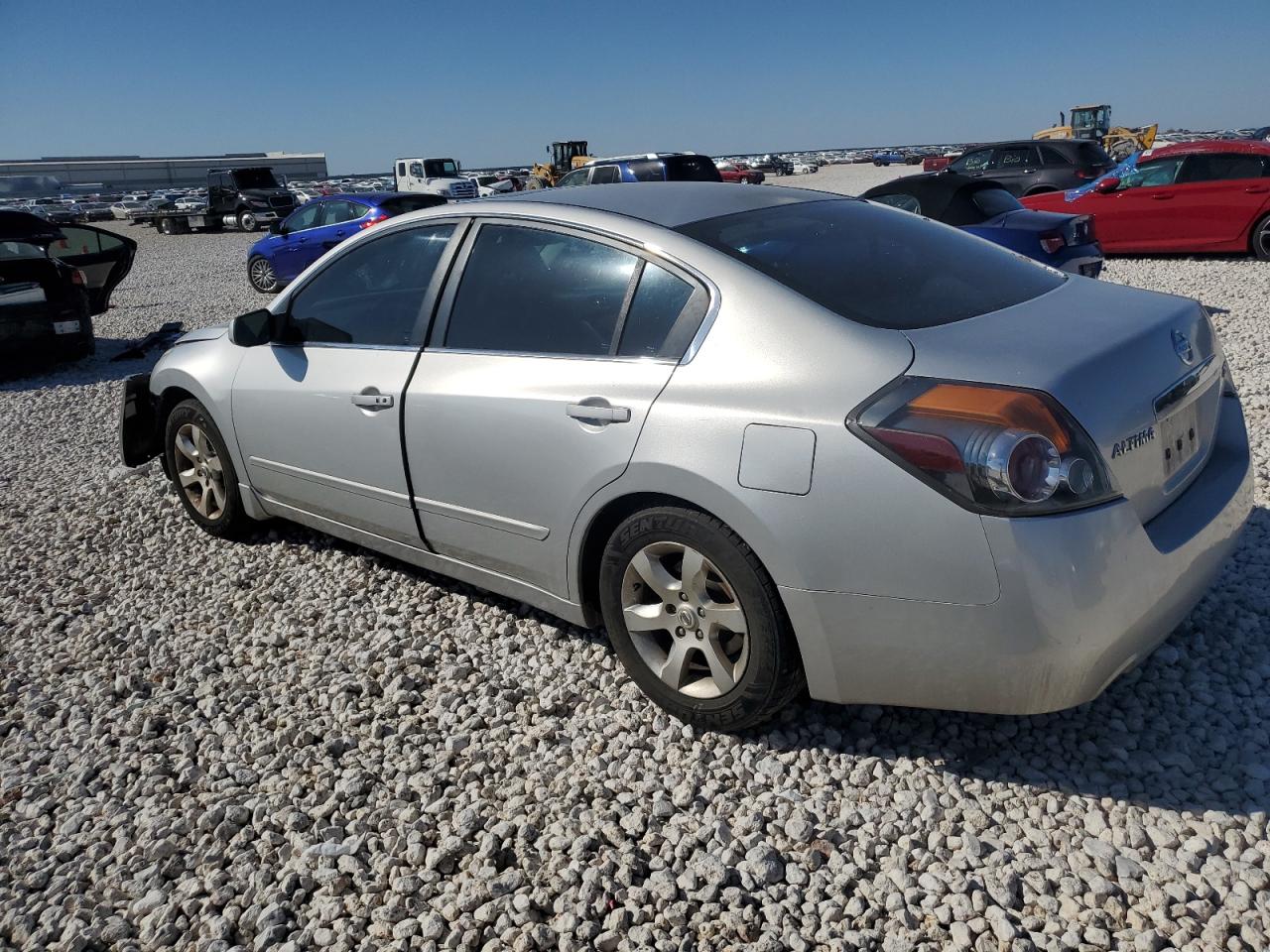 2009 Nissan Altima - Image 2