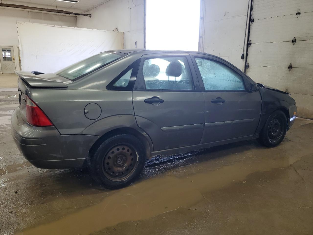 2005 Ford Focus - Image 3