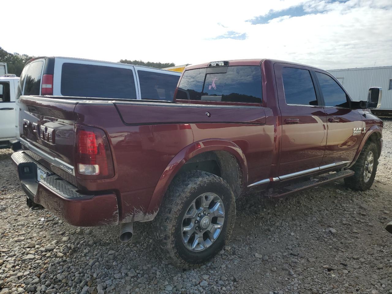 2018 RAM 3500 - Image 3