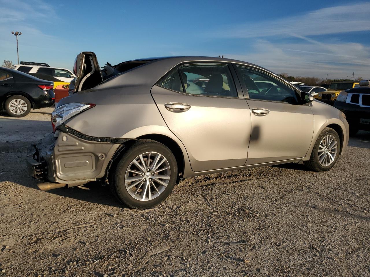 2015 Toyota Corolla - Image 3