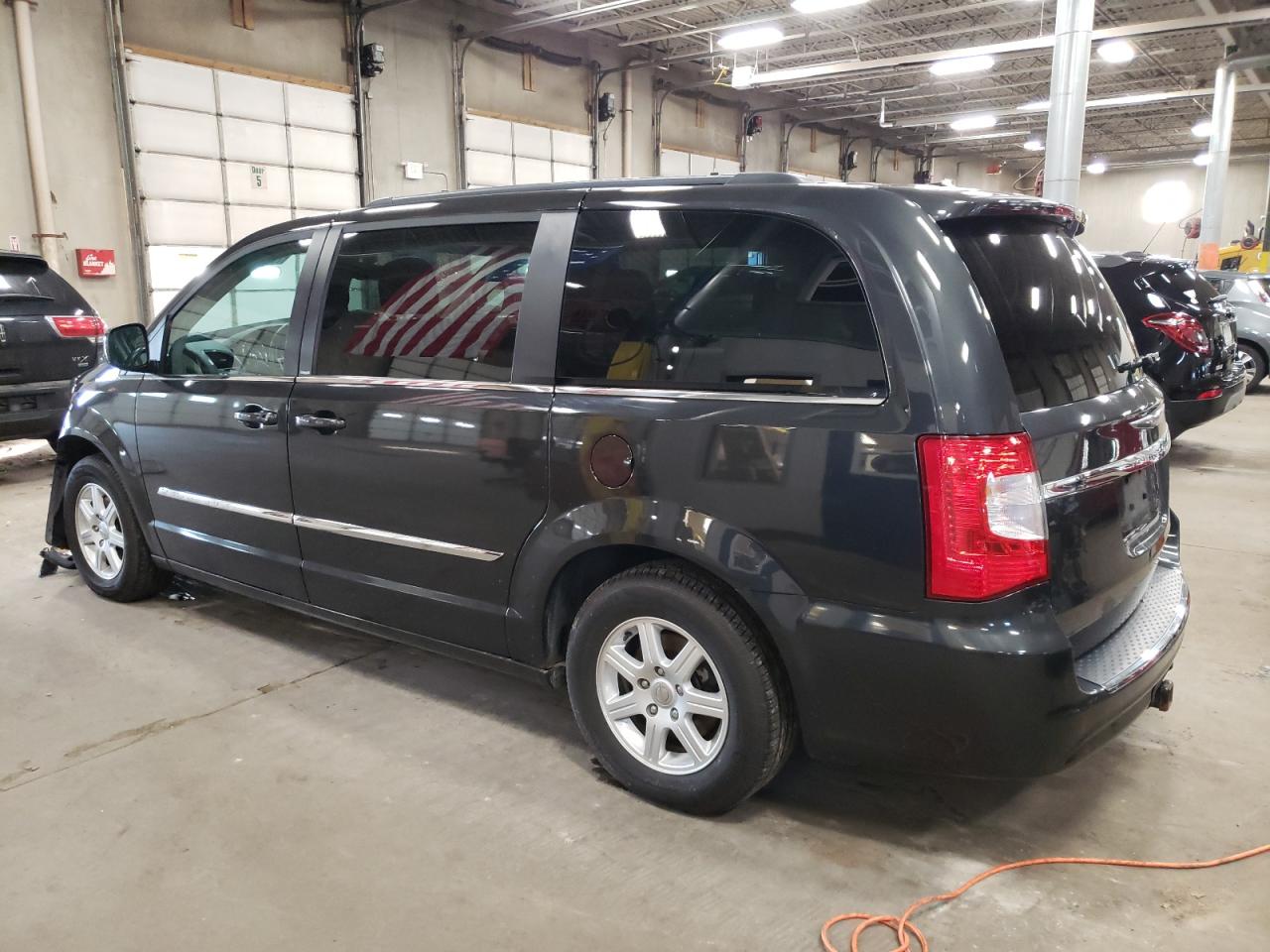 2011 Chrysler Town & Country - Image 2