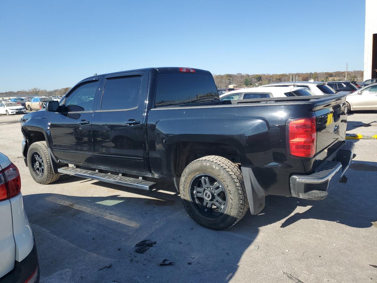 2016 Chevrolet Silverado - Image 2