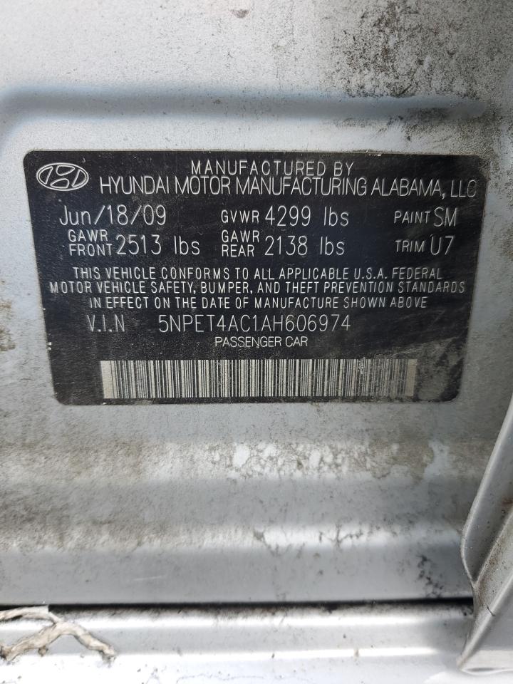2010 Hyundai Sonata - Image 12