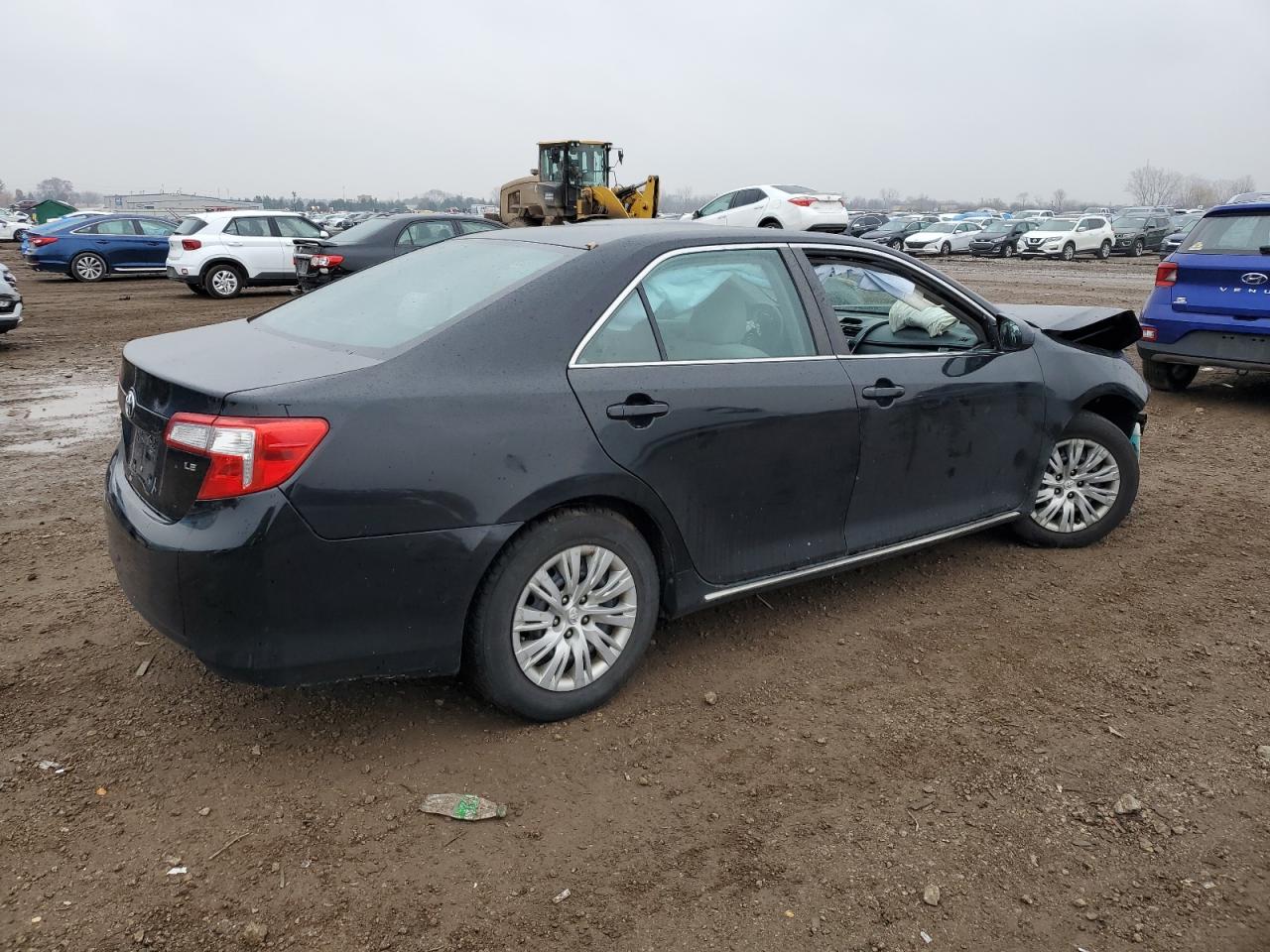 VIN 4T1BF1FK8DU222818 2013 TOYOTA CAMRY no.3