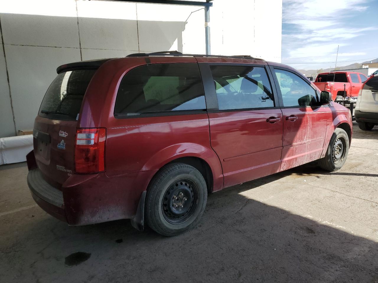 2010 Dodge Caravan - Image 3