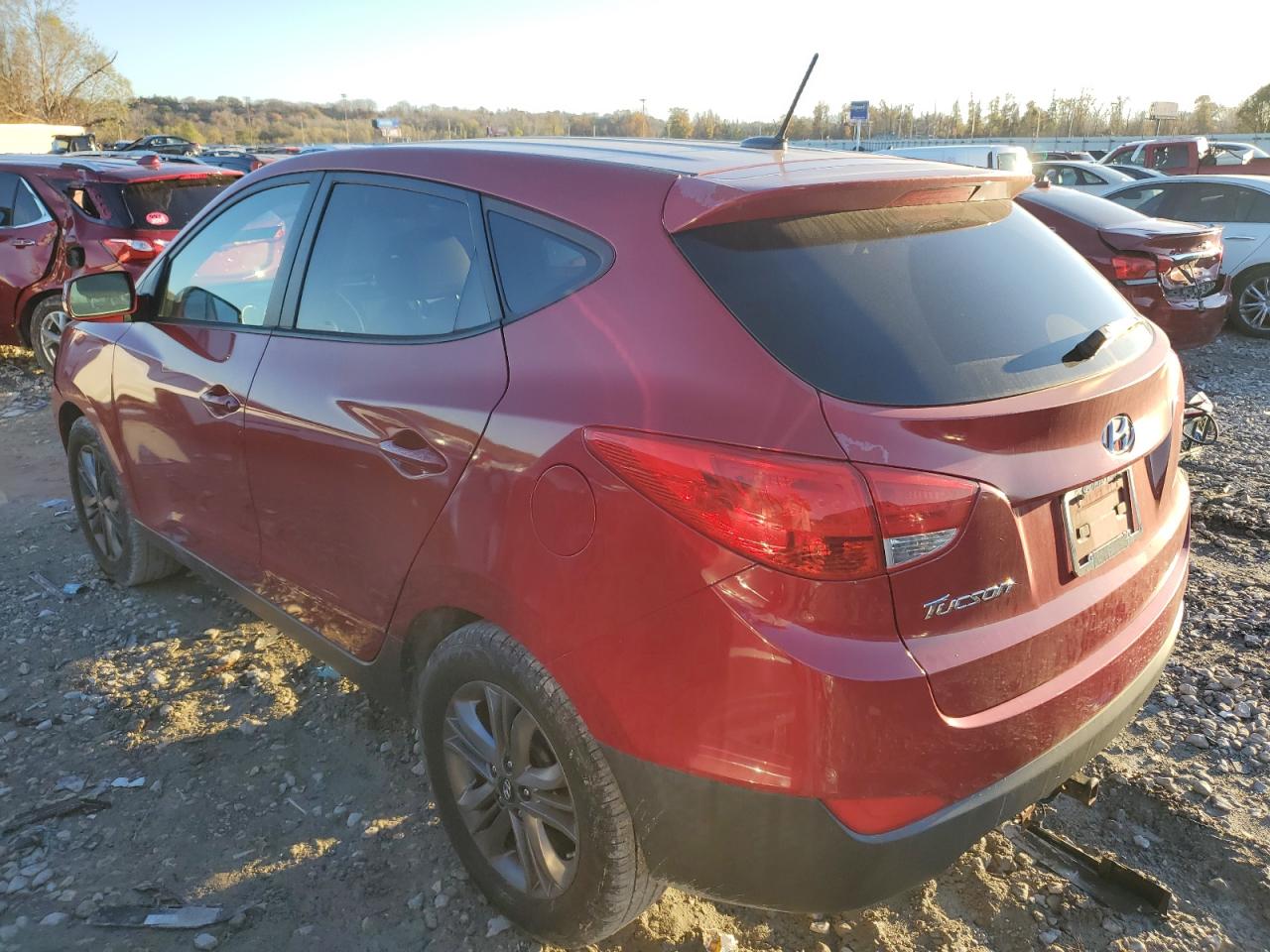 2015 Hyundai Tucson - Image 2