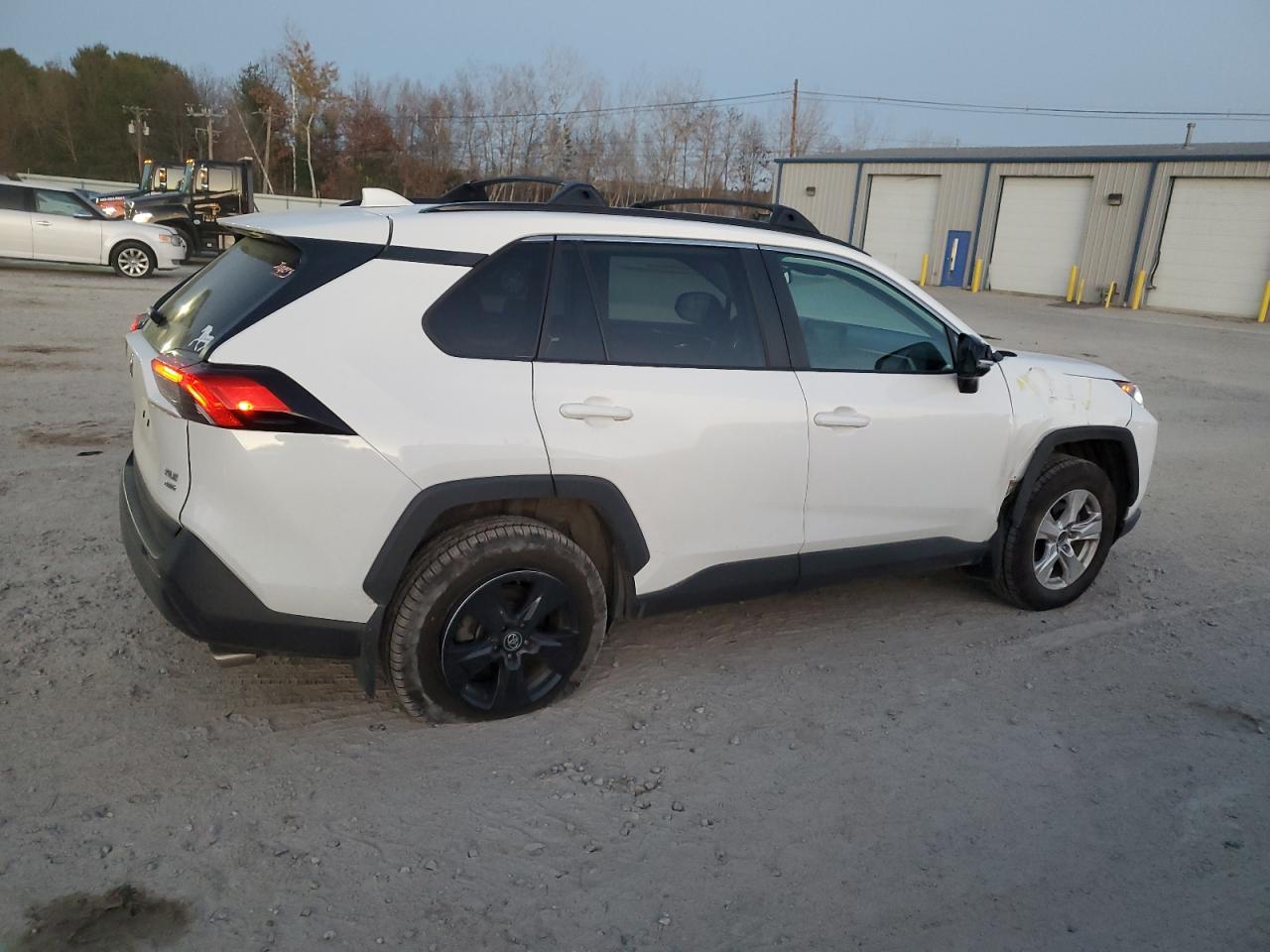 2021 Toyota RAV 4 - Image 3