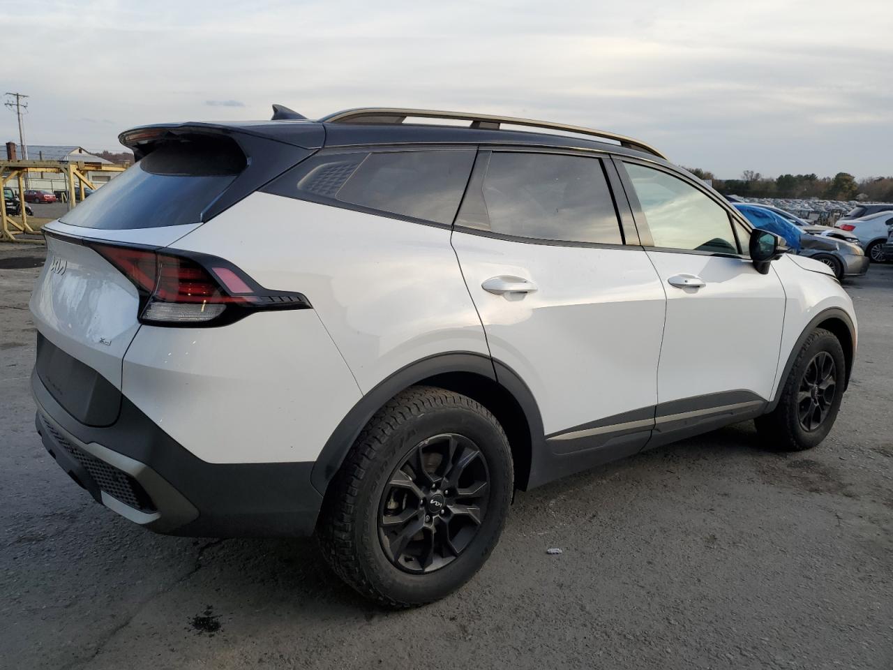 2023 Kia Sportage - Image 3