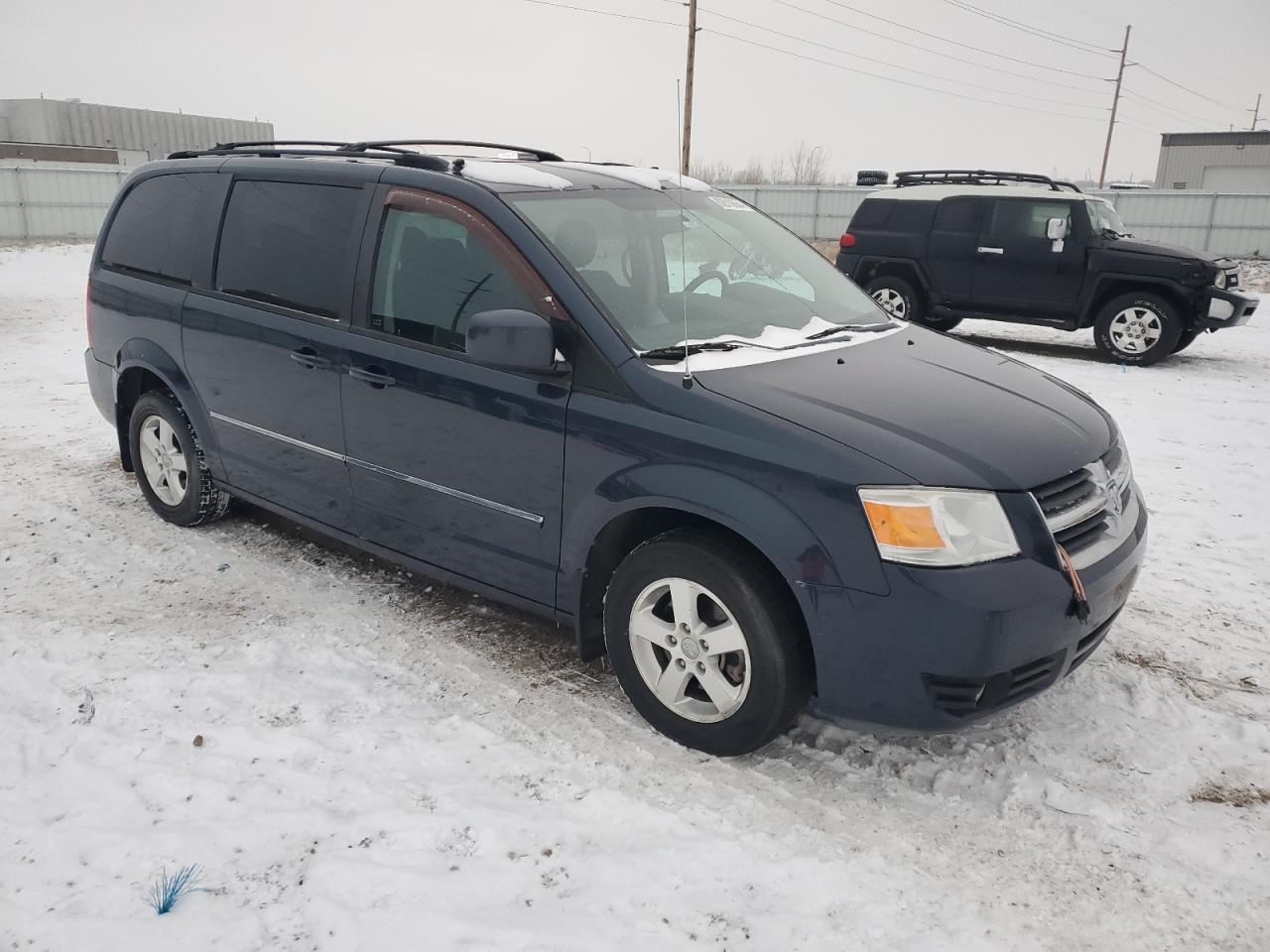 2009 Dodge Caravan - Image 4