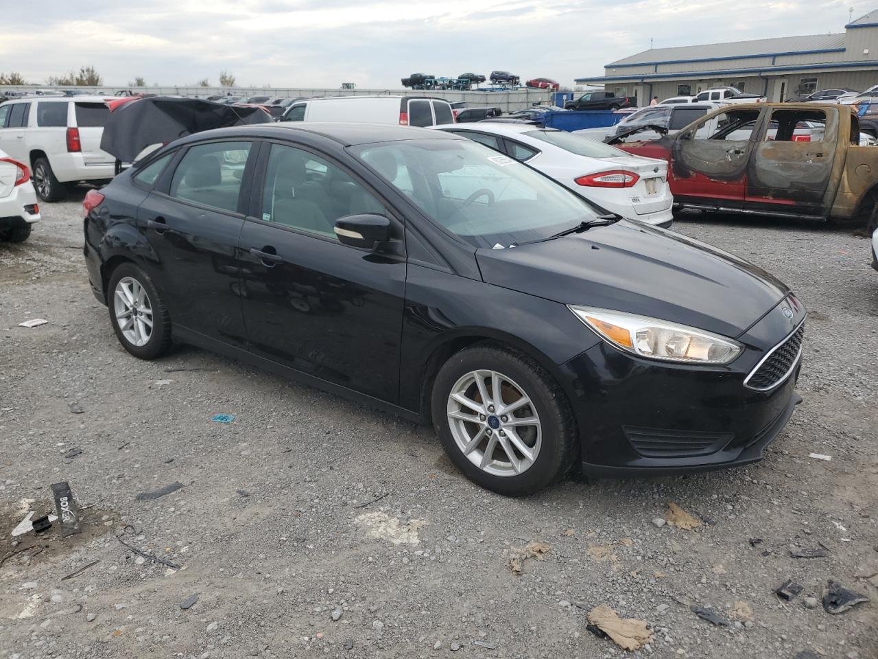 VIN 1FADP3F22GL397054 2016 FORD FOCUS no.4