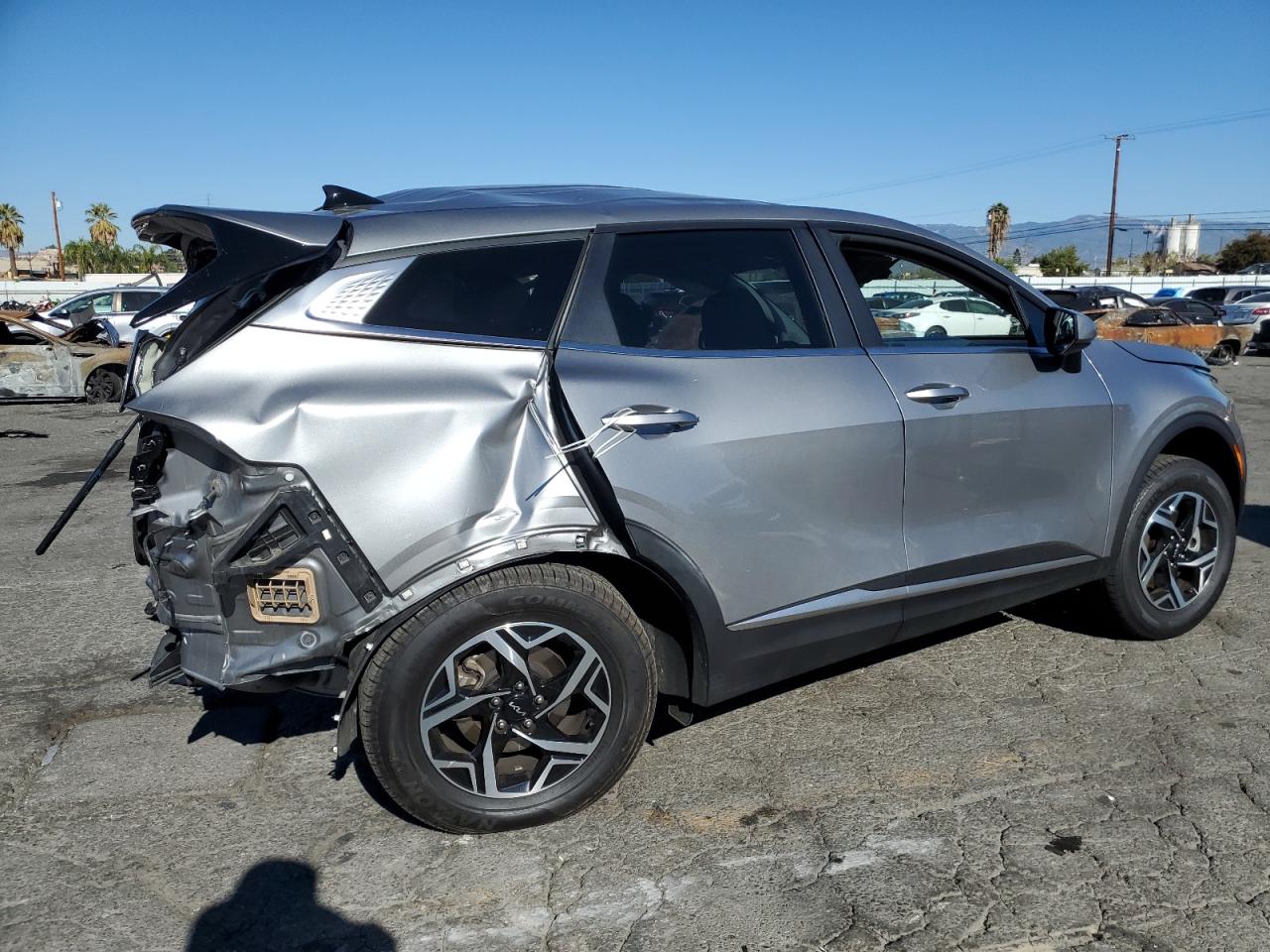 2023 Kia Sportage - Image 3