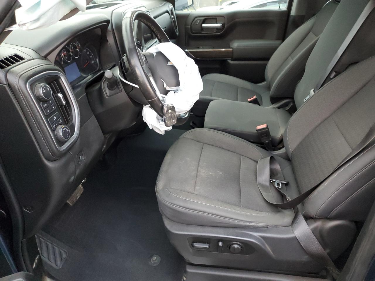 2019 Chevrolet Silverado - Image 7
