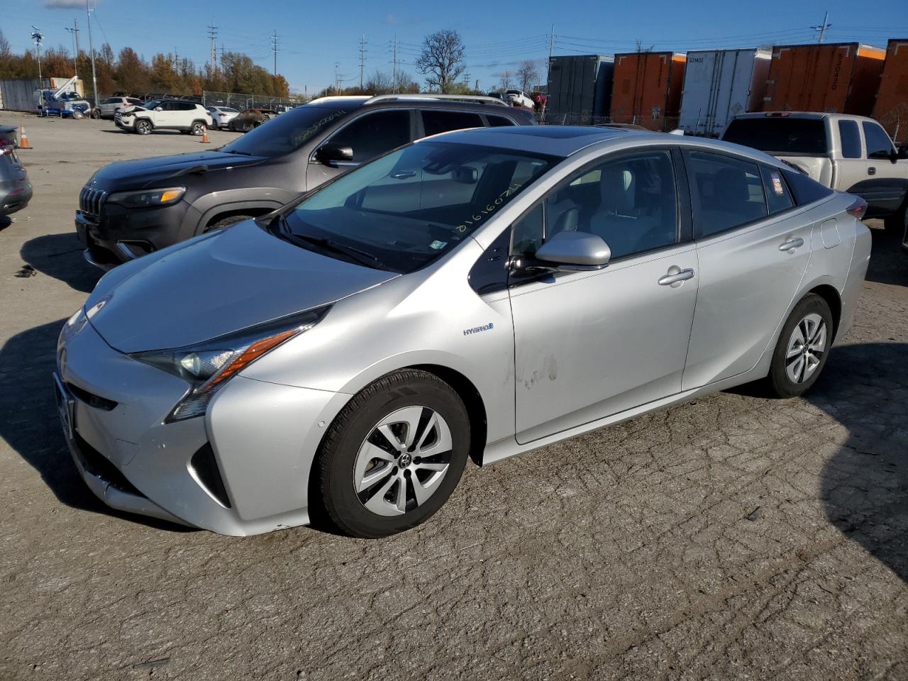 VIN JTDKARFU6J3056870 2018 TOYOTA PRIUS no.1