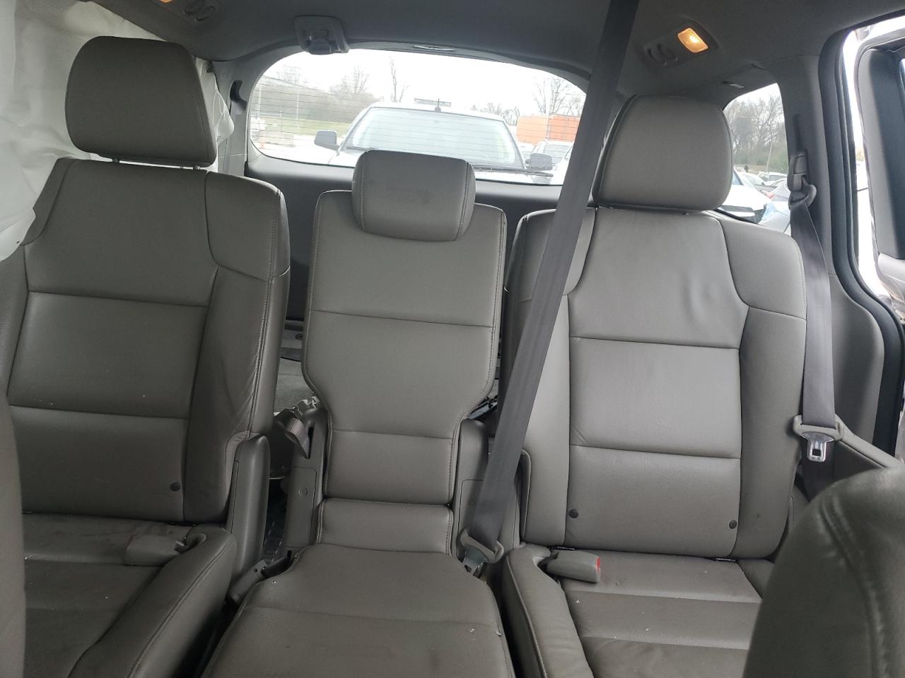 2016 Honda Odyssey - Image 10
