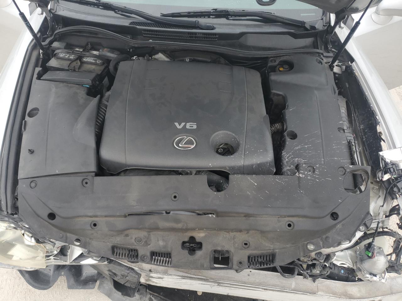2008 Lexus IS - Image 12