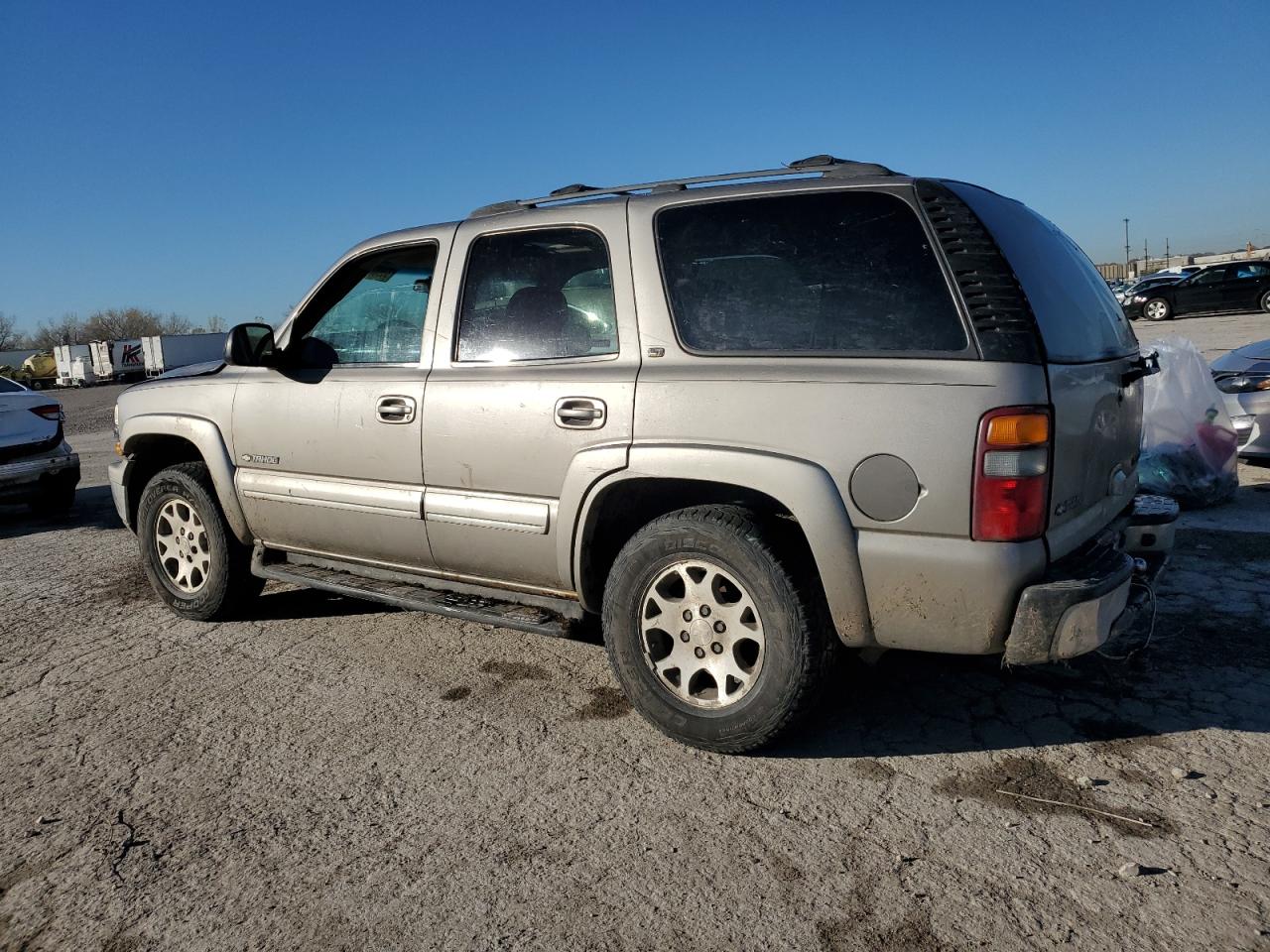 2002 Chevrolet Tahoe - Image 2