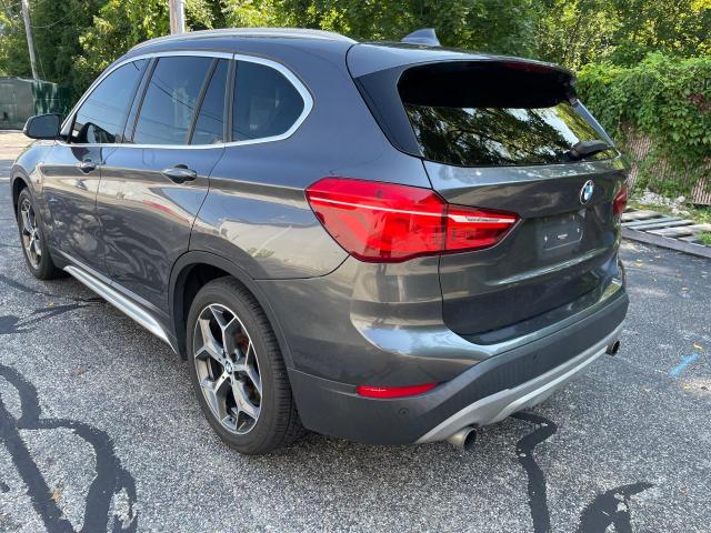  BMW X1 2016 Серый