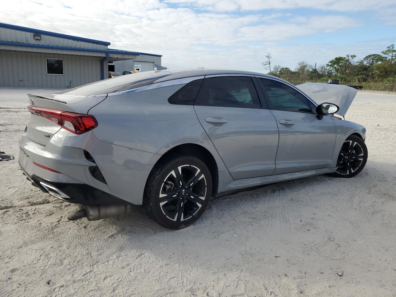 2021 Kia K5 - Image 3