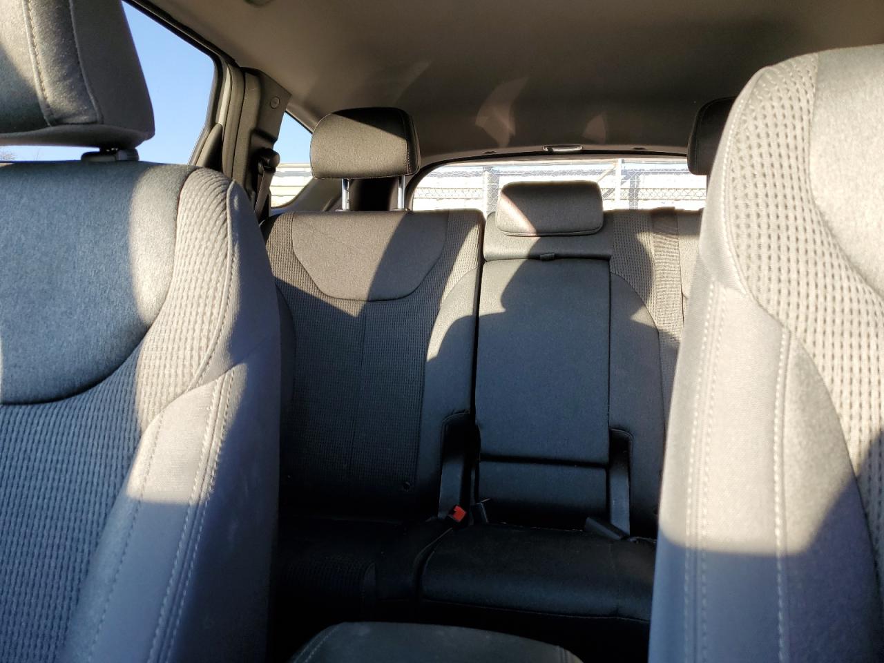 2019 Hyundai Santa Fe - Image 10