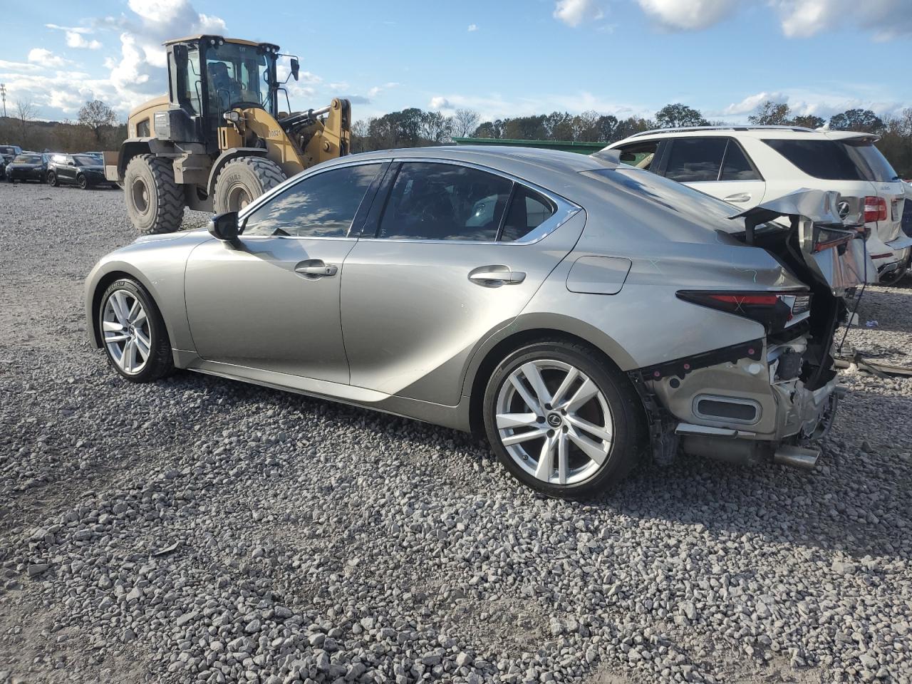 2021 Lexus IS - Image 2