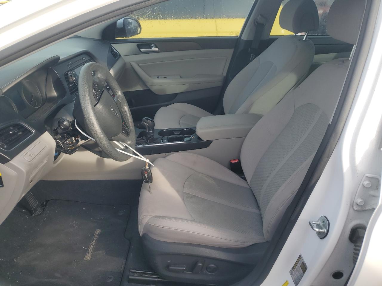 2015 Hyundai Sonata - Image 7