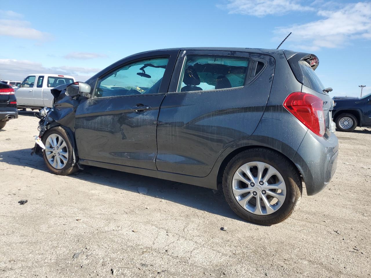 VIN KL8CD6SA7MC216385 2021 CHEVROLET SPARK no.2