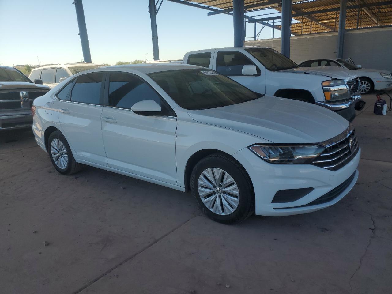 2019 Volkswagen Jetta - Image 4