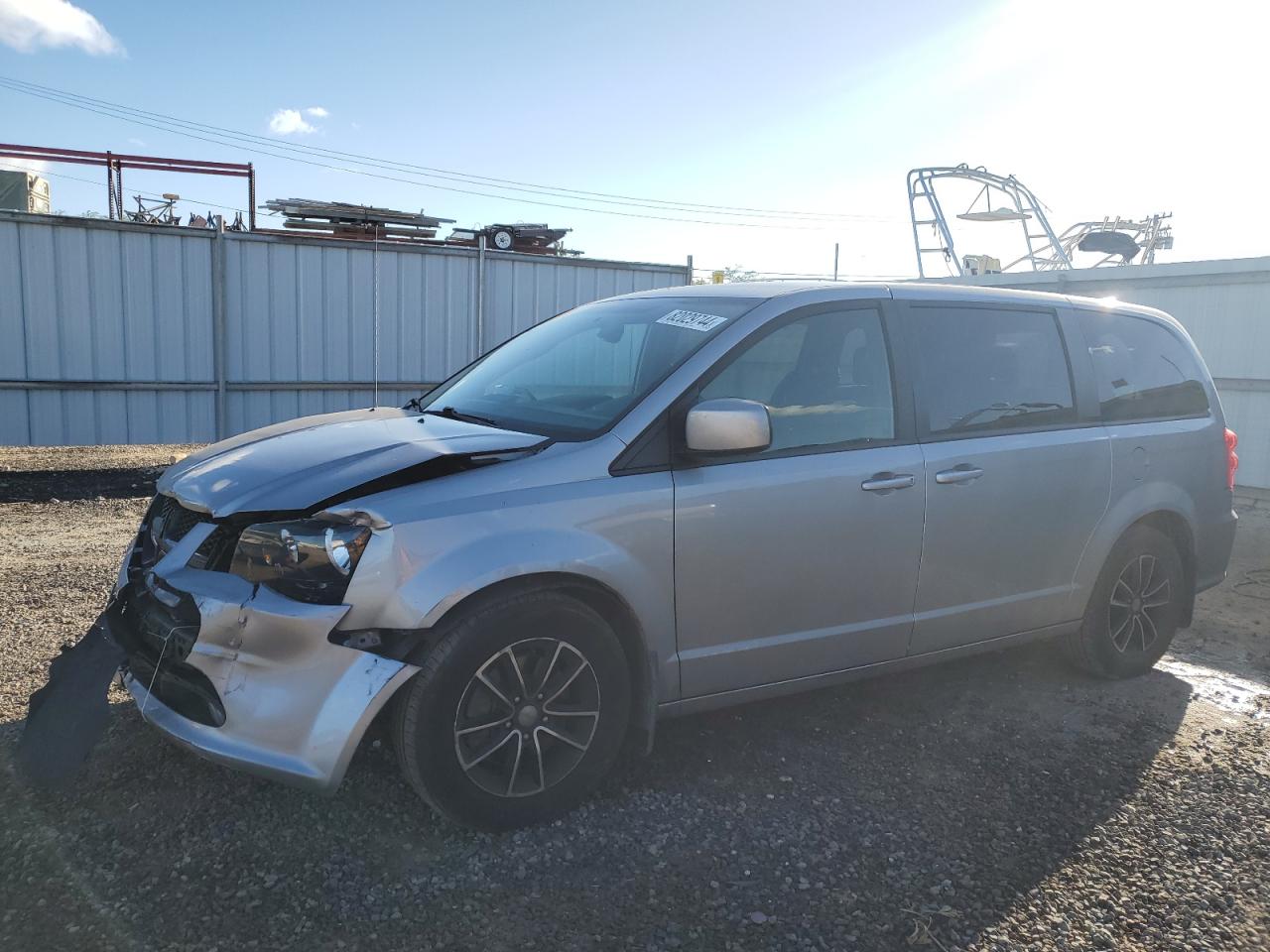 VIN 2C4RDGBG4JR133849 2018 DODGE CARAVAN no.1