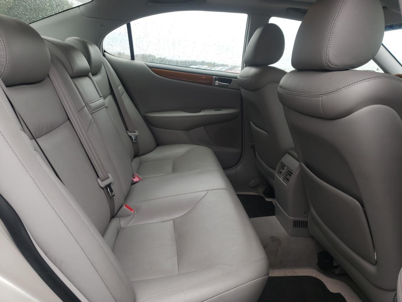 2006 Lexus ES - Image 10