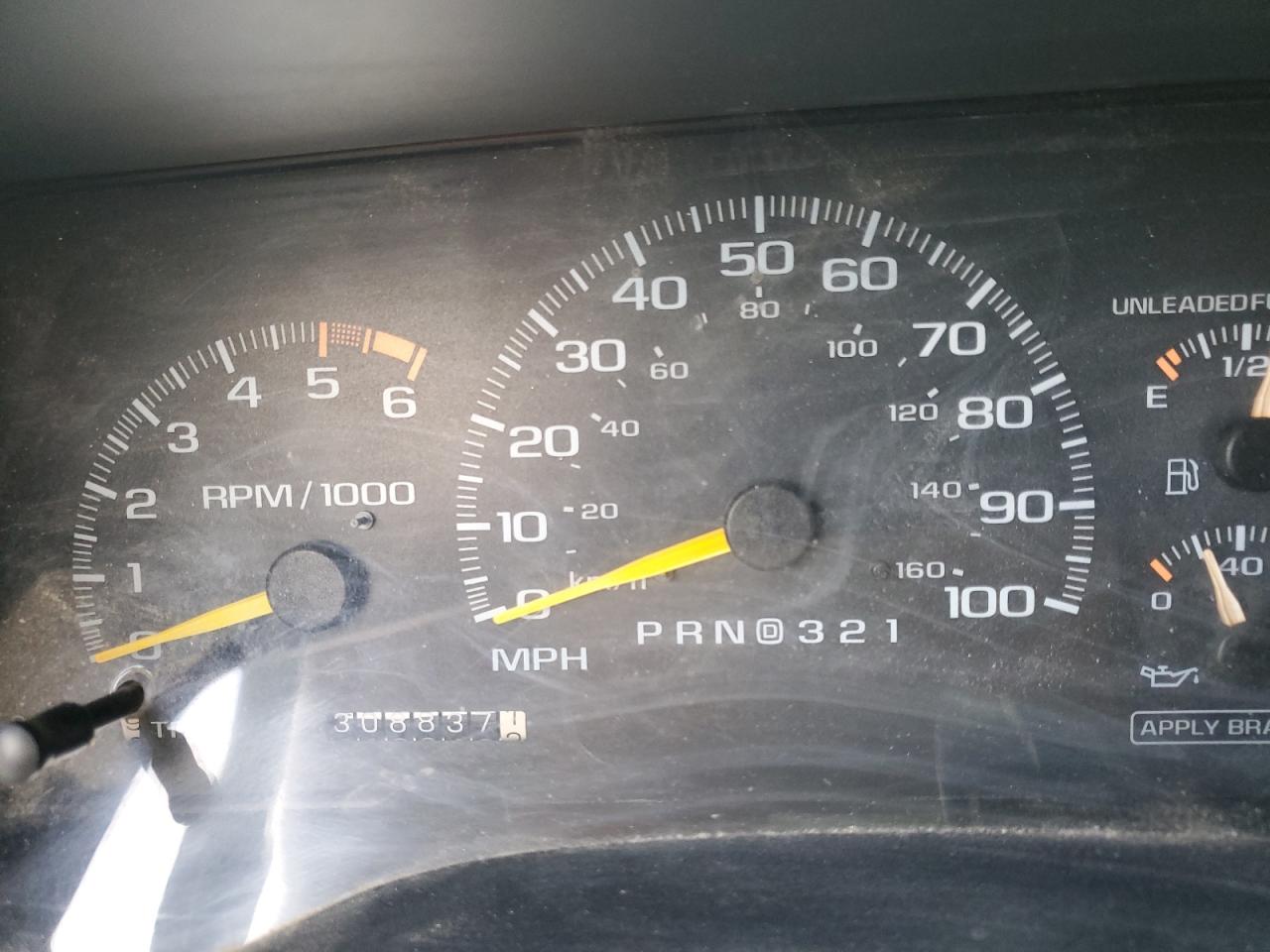 1996 GMC Yukon - Image 9