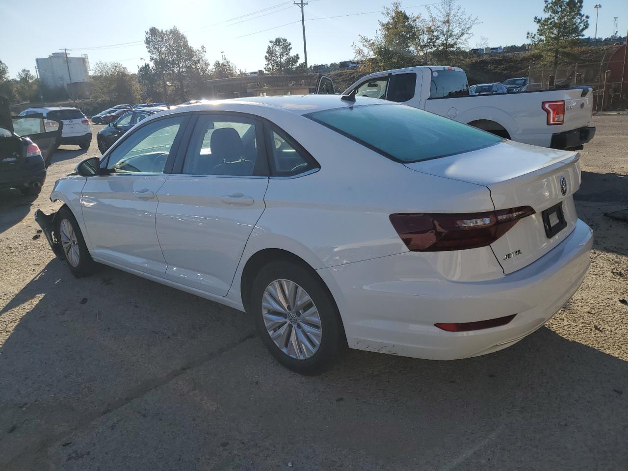 2020 Volkswagen Jetta - Image 2