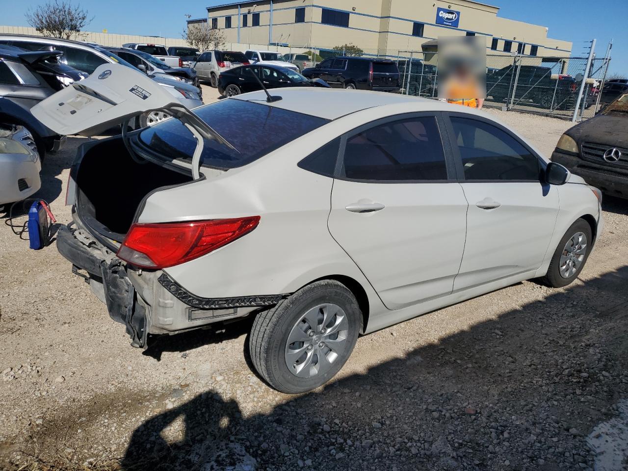 2017 Hyundai Accent - Image 3