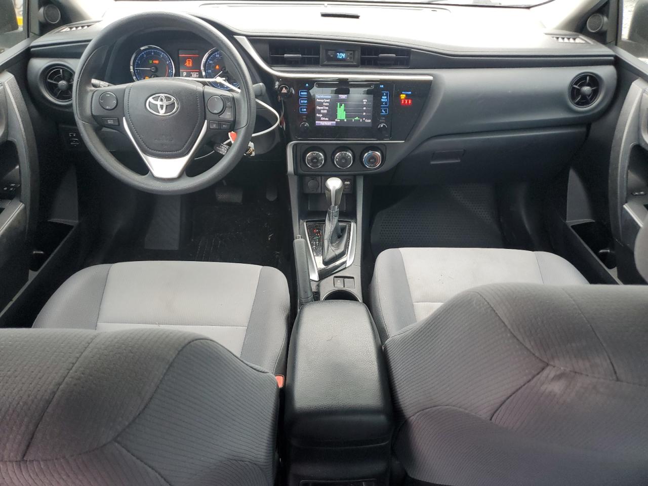 2018 Toyota Corolla L VIN: 2T1BURHE1JC040984 Lot: 79817284