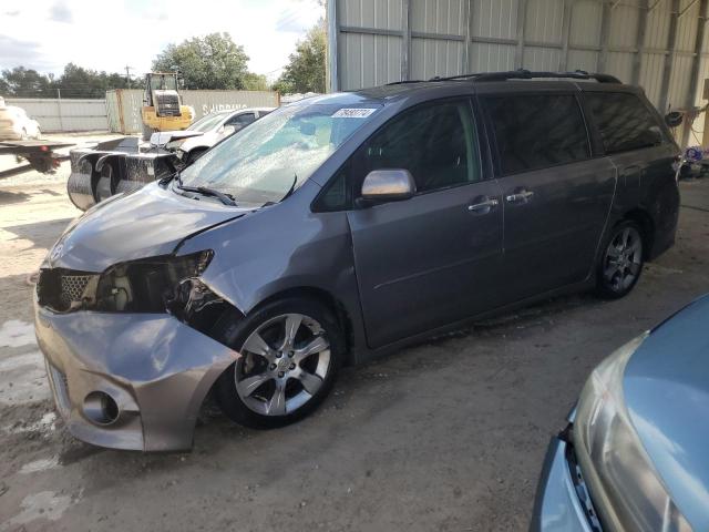 2013 Toyota Sienna Sport за продажба в Midway, FL - Front End