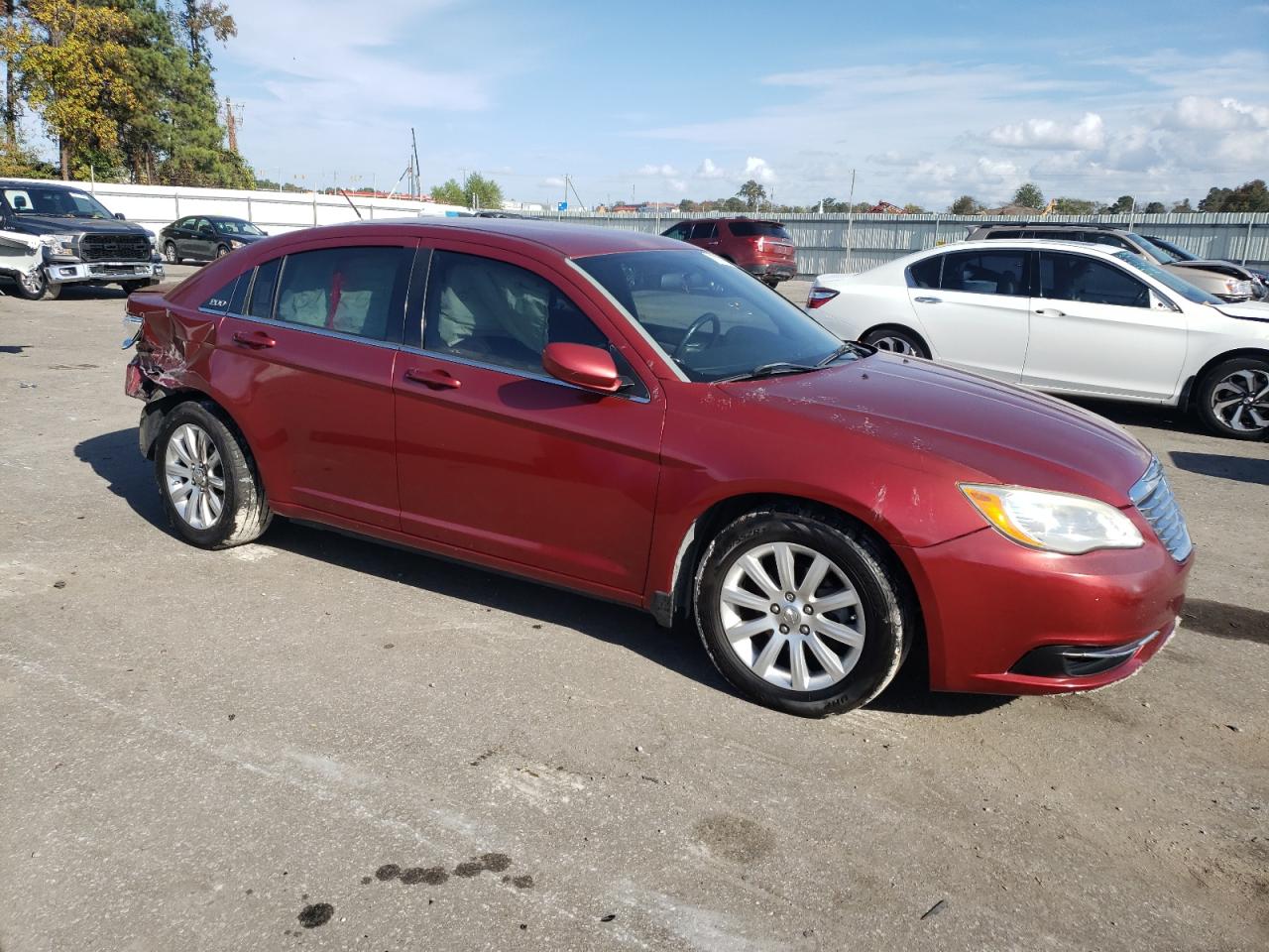 2014 Chrysler 200 - Image 4